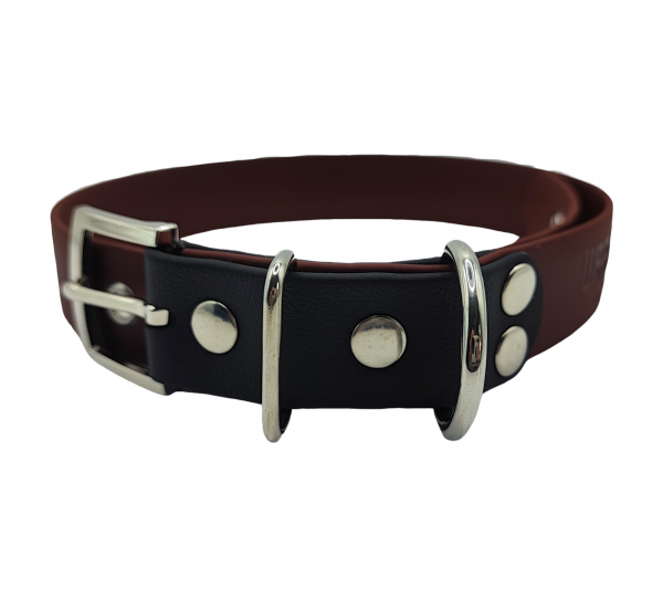 Collier pour chien bicolore en Biothane marron et noir, avec bouclerie métallique.