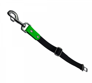 Attache ceinture pour chien en Biothane noir et vert avec mousqueton métallique et boucle de réglage.