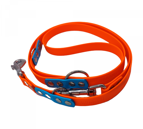 Laisse multipositions 19 mm pour chien en Biothane orange fluo et bleu ciel avec mousquetons inox.