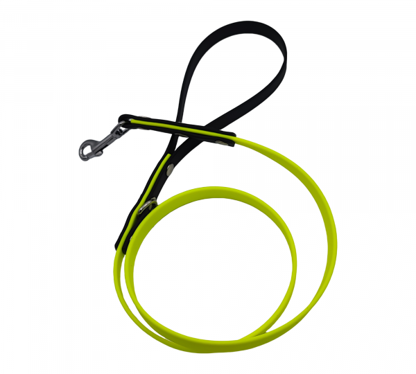 Laisse pour chien en Biothane 13mm jaune fluo et noir avec poignée noire, mousqueton métal et rivets en acier.
