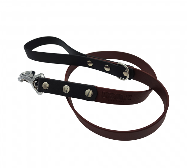 Laisse en biothane marron avec finitions noires – Urban Pet Factory.